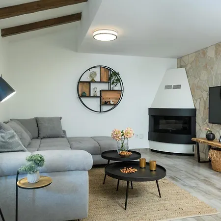Kalista Istriana For 10 People With Private Pool & Sea View Villa *