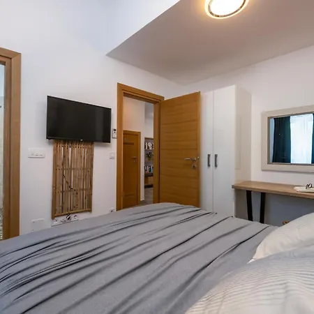 Kalista Istriana For 10 People With Private Pool & Sea View Villa Gajana