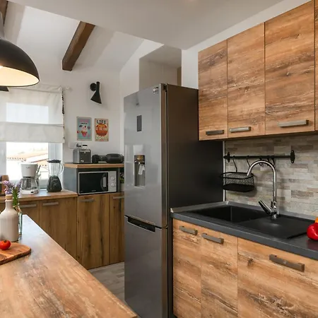 Kalista Istriana For 10 People With Private Pool & Sea View Villa Gajana