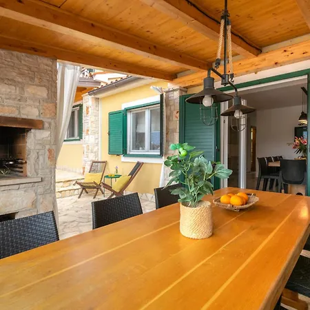 Kalista Istriana For 10 People With Private Pool & Sea View Gajana
