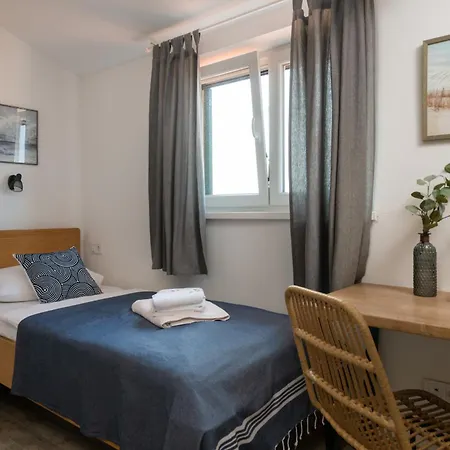 Kalista Istriana For 10 People With Private Pool & Sea View Villa Gajana