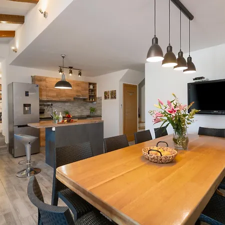 Kalista Istriana For 10 People With Private Pool & Sea View *
